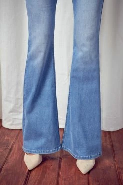 Kancan Ashley Mid Rise Light Wash Flare Jean