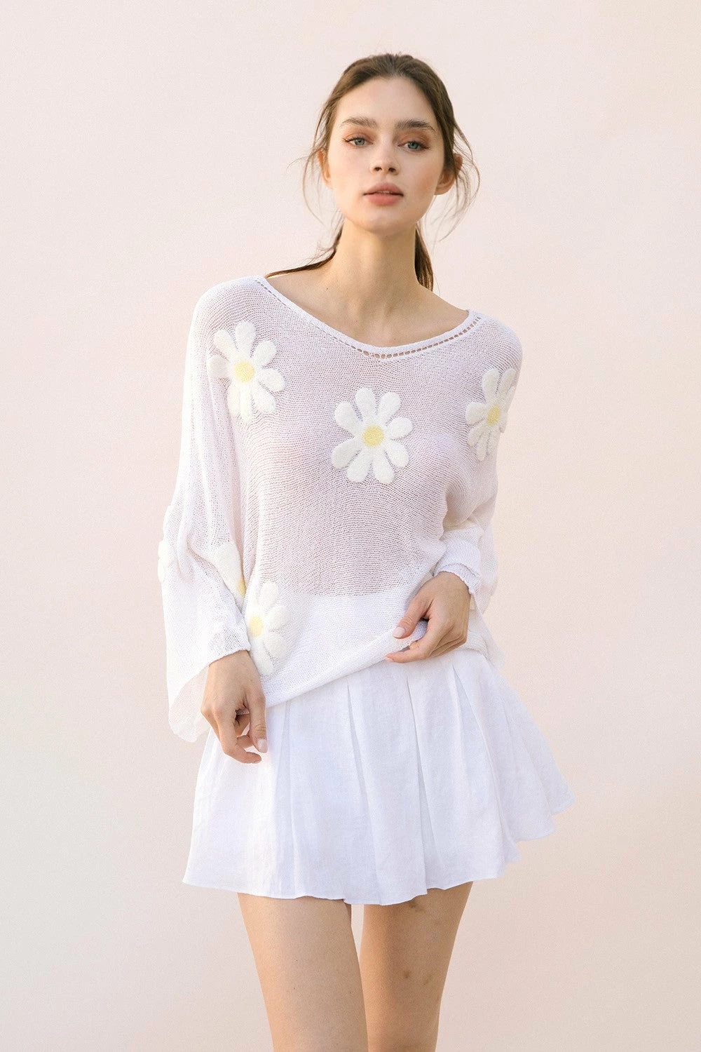 Storia Tops White 3-D Daisy Sweater 6 Storia Tops White 3-D Daisy Sweater