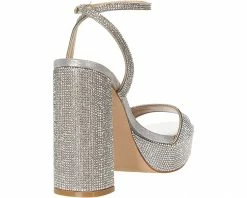 Steve Madden Lessa Rhinestone Shoe 11 Steve Madden Lessa Rhinestone Shoe