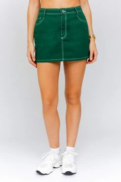 Le Lis Bailey Green Mini Skirt