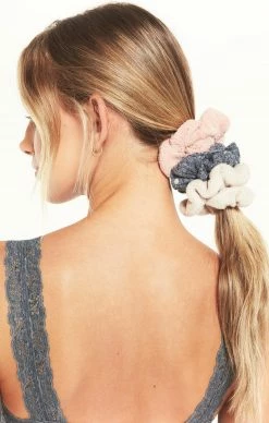 Luna Chick Dot Scrunchies 3-Pack ACCESSORIES
