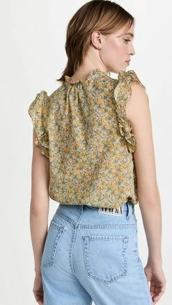 BB Dakota Flutter And Flirt Top