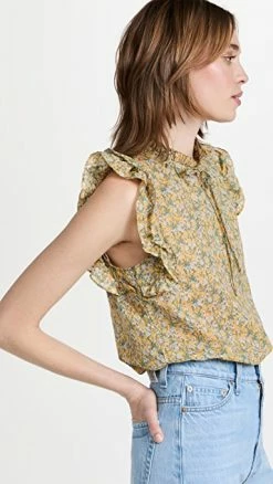 BB Dakota Flutter And Flirt Top