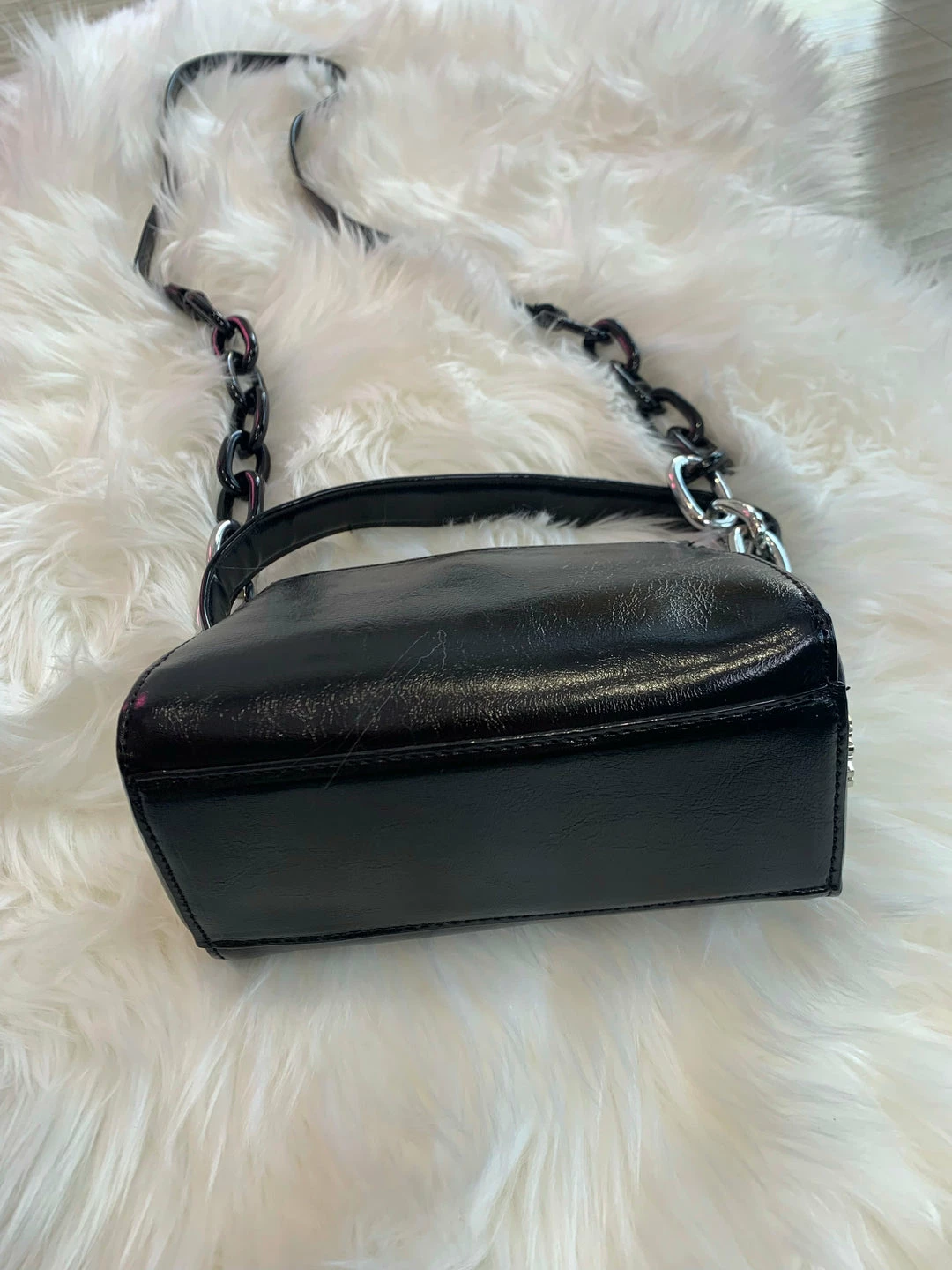 House Of Want How We Are Chic Top Handle Black Sheen Bag ACCESSORIES 4 House Of Want How We Are Chic Top Handle Black Sheen Bag ACCESSORIES