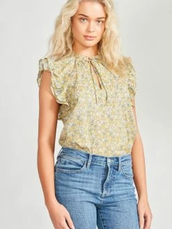 BB Dakota Flutter And Flirt Top