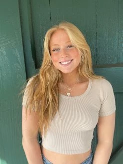 Dynamic Nikki SS Taupe Scoop Neck Crop Top